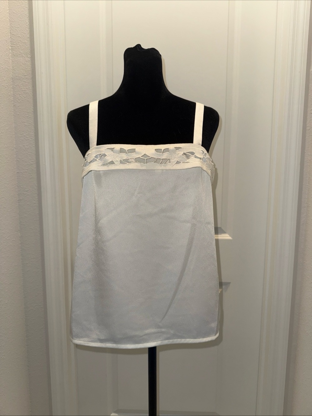 Kasper White Tank Top with Lace Trim
